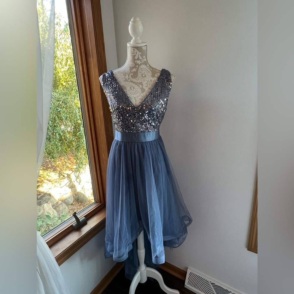 STUNNING Periwinkle Blue High Low Hem Sequin Evening Dress BRAND NEW Size 18